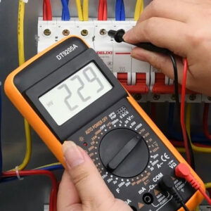 Multimètre numérique – Polyvalence, Précision et Fiabilité pour vos diagnostics électriques