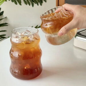 Verre Transparent Ondulé 350 ml – Prise Ergonomique & Style Moderne