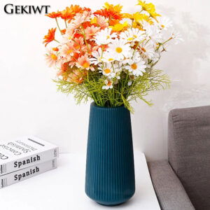 Vase décoratif nervuré en plastique – Élégance moderne et intemporelle (Sans les fleurs)